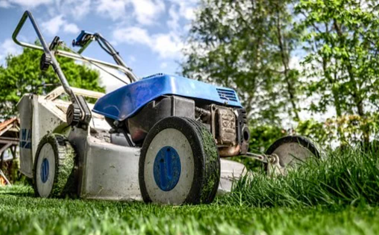 types of lawn aerators