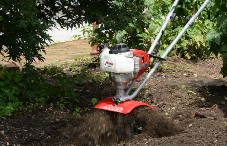 Mantis Tiller Review: Is This The Right Tool For Your Needs? - Turf&Till