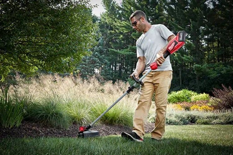 milwaukee trimmer chainsaw