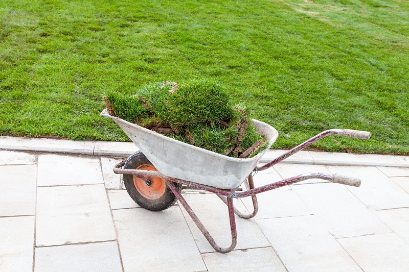 How to use a sod cutter